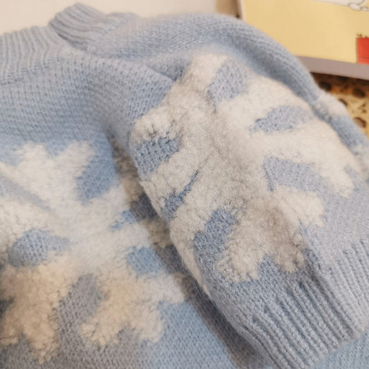 KFX-6633661 Cozy Wool Bichon & Cat Sweater for Autumn and Winter with Snowflake Print