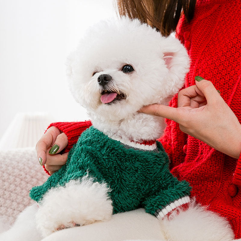 KFX-6651581 Cozy Green and Red Christmas Reindeer Coat for Dogs in Various Sizes
