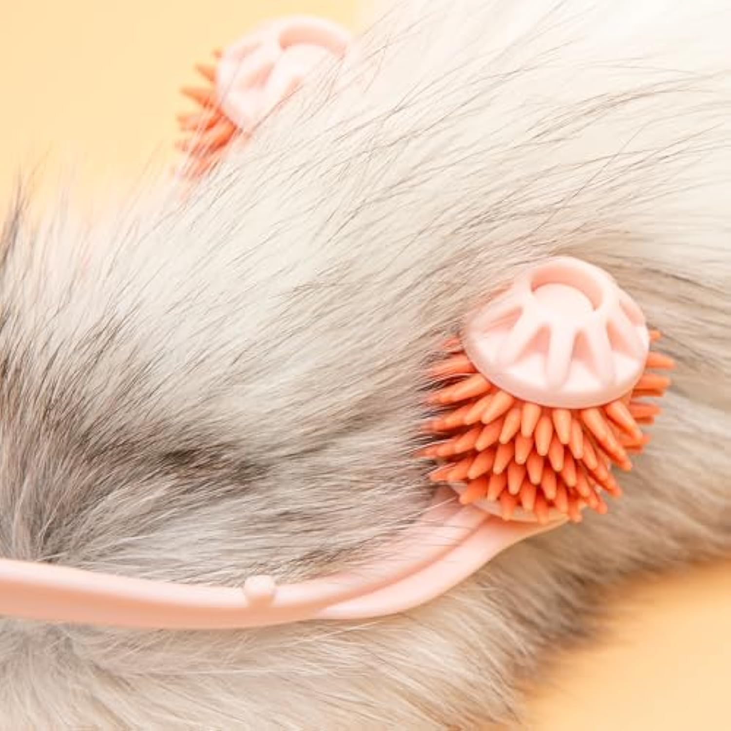 KFX-6725693 Pink Cat Massager Roller for Relaxing Head and Face Therapy