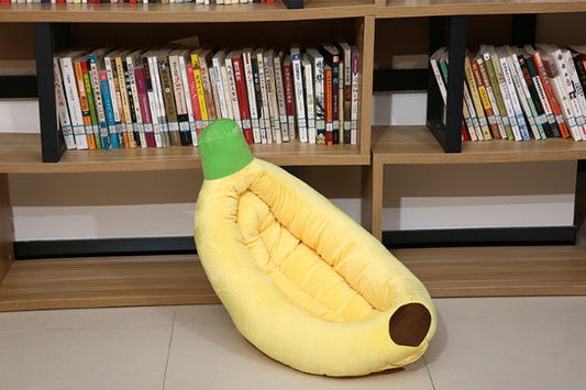 KFX-6776509 Washable Banana-Shape Pet Pad for Small to Medium Pets, Multiple Sizes Available