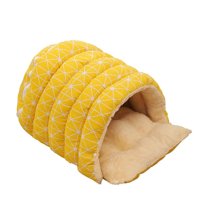 KFX-6832317 Thickened Insulated Pet Bed with Closed Design and Convenient Handle for Cats
