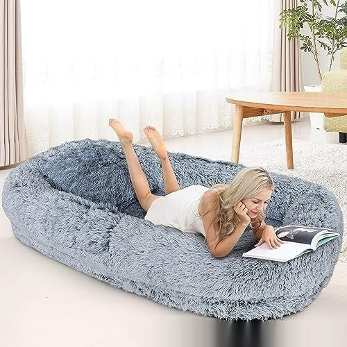 KFX-6836669 Cozy Queen Bed Pet Plush Sofa for Dogs in Multiple Colors with Blanket Option