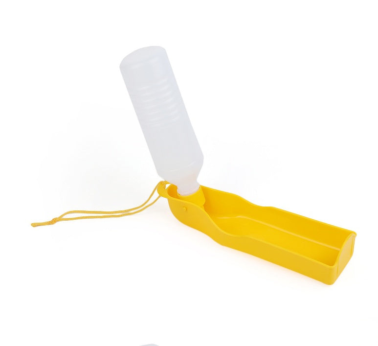 KFX-6855357 Portable Plastic Dog Water Bottle with Built-in Bowl - 500ml Hydration Feeder for Outdoor Travel