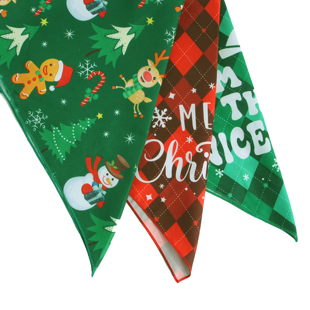 KFX-6856893 Festive Triangular Dog Saliva Towel in Color Matching Patterns - Snowman & Plaid
