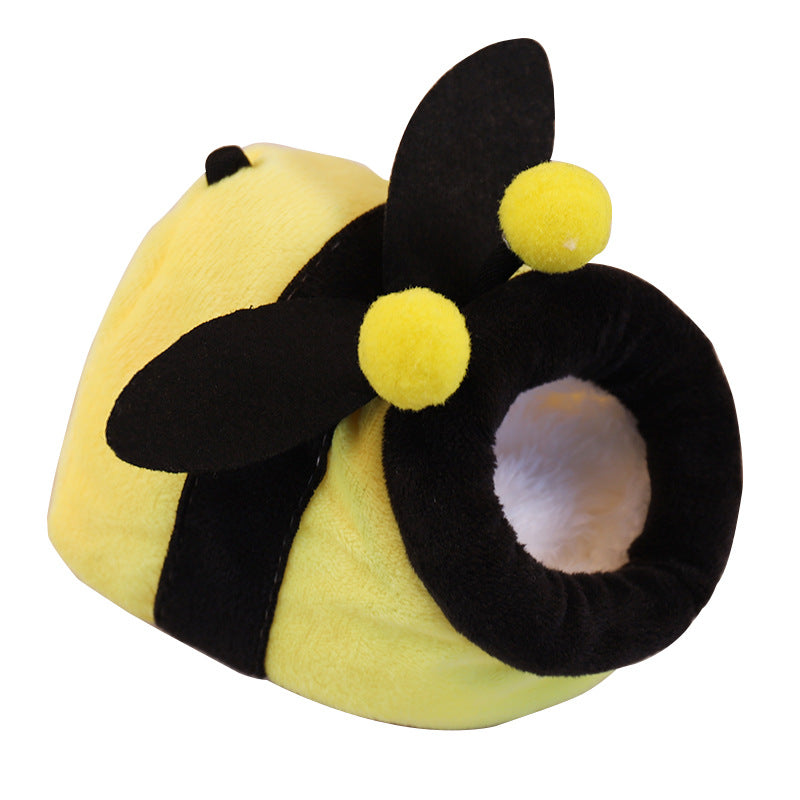 KFX-6907581 Cozy Flannel Cartoon Pet Bed for Small Animals - Hamsters, Guinea Pigs, and More