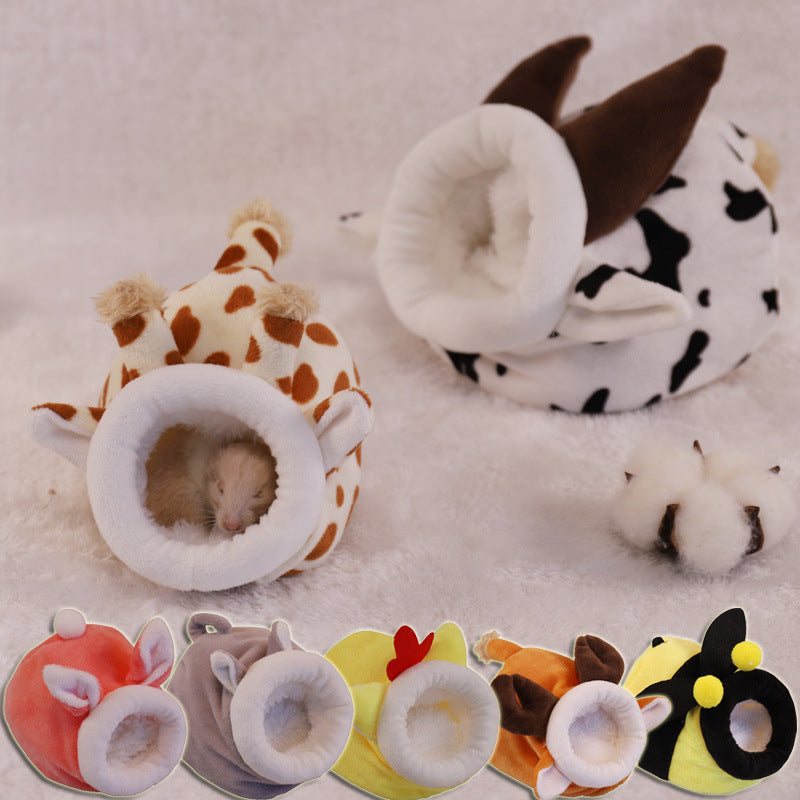 KFX-6907581 Cozy Flannel Cartoon Pet Bed for Small Animals - Hamsters, Guinea Pigs, and More