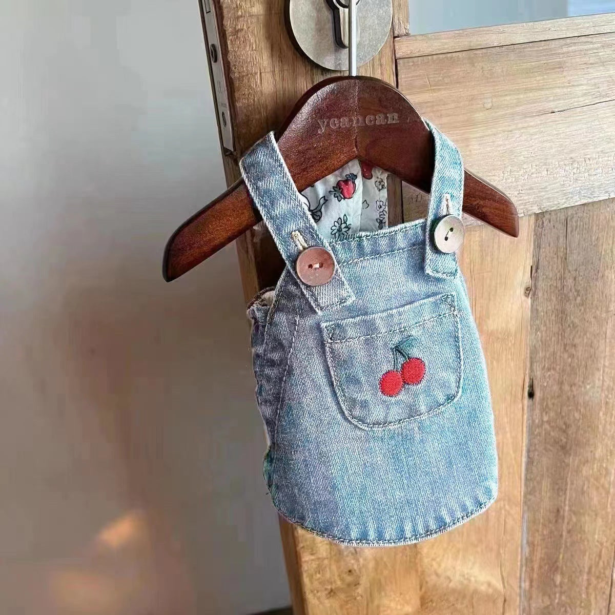 KFX-6967869 Cherry Denim Skirt for Small Dogs and Cats - Lightweight and Stylish Pet Clothing for Spring and Summer