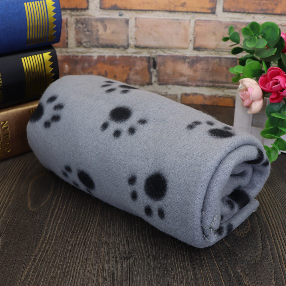 KFX-6981437 Soft Fleece Pet Blanket with Paw Print Design - Ideal for Warmth and Comfort