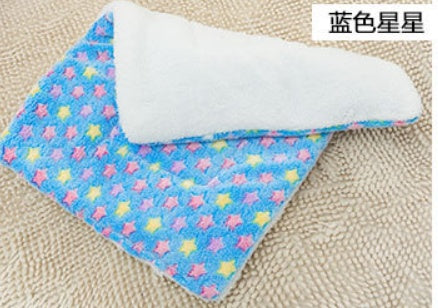 KFX-7011645 Cozy Cotton Pet Blanket Bed Mat for Cats and Dogs - Warm Kennel Cushion for Autumn & Winter