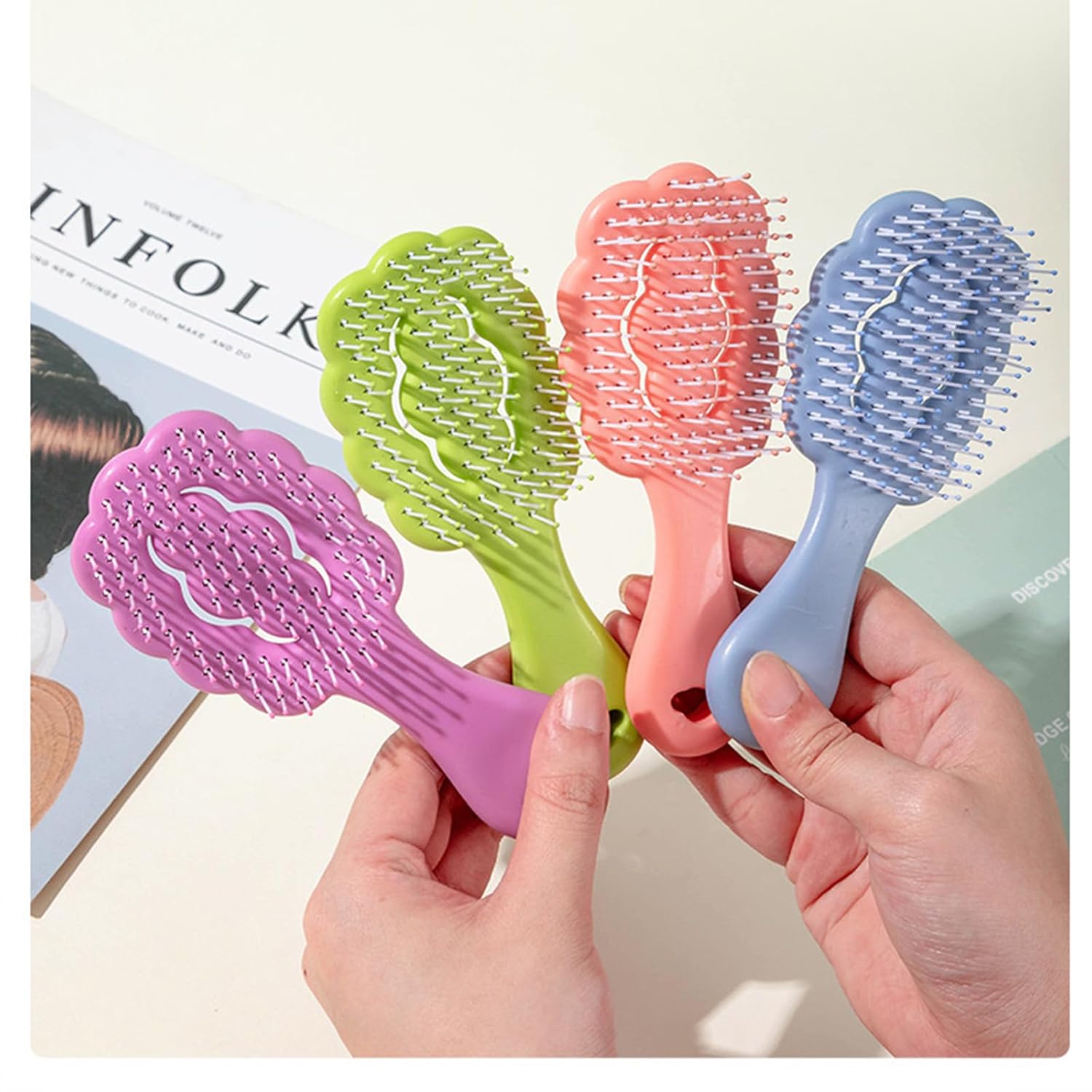 KFX-7117245 Cloud-Shaped Dog Grooming Brush for Small Breeds – Gentle, Multi-Functional with Massage and Bathing Features