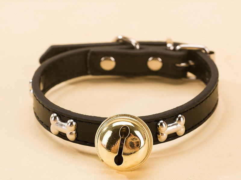 KFX-7129149 Durable PU Pet Collar with Claw Print Bone Design and Alloy Bell in Multiple Colors