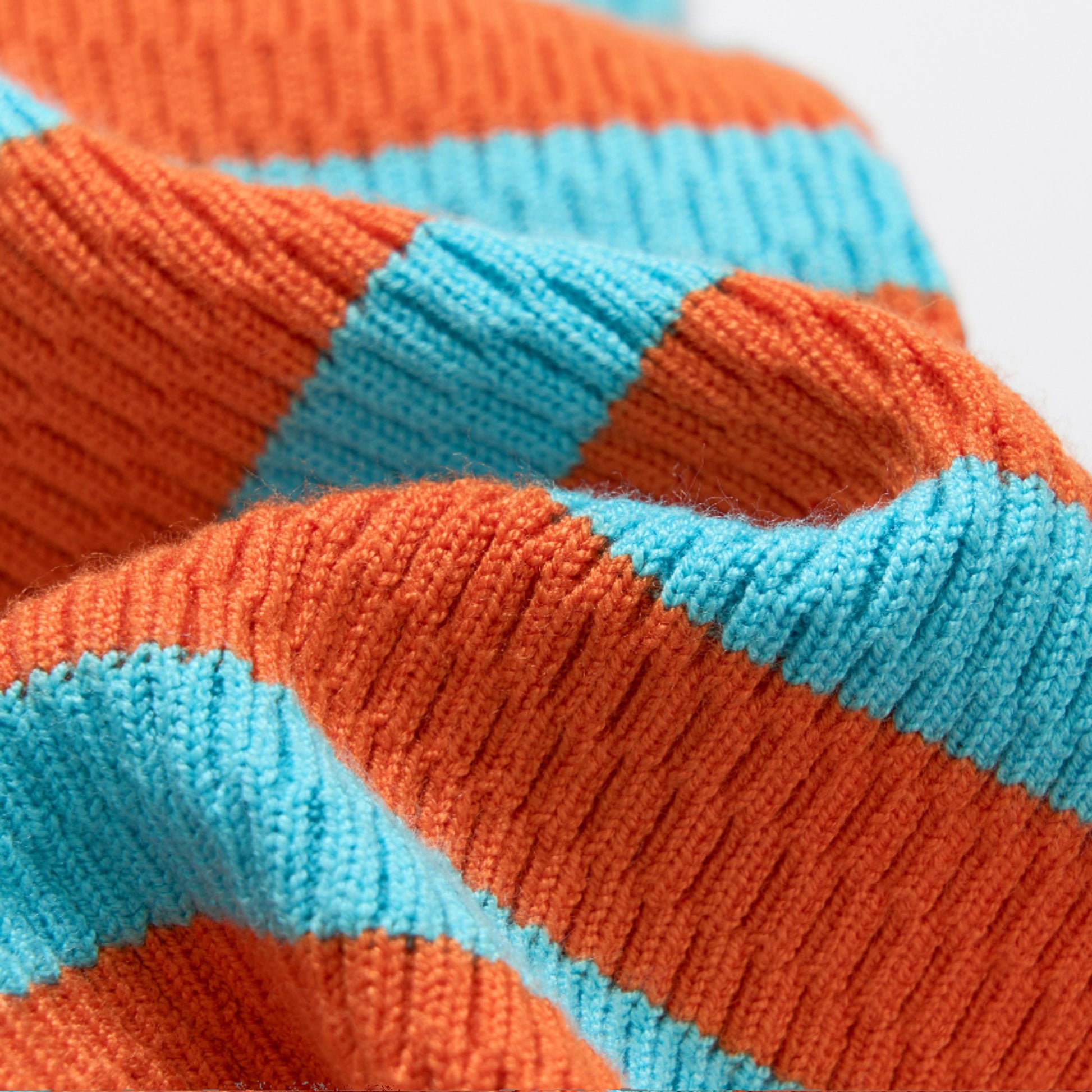 KFX-7187517 Knitted Color-Block Stretch Four-Legged Dog Outfit for All Sizes