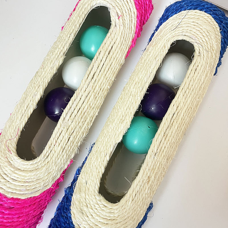 KFX-7199293 Cat Self-Playing Relief Toy with Sisal and Plastic Ball - 28.5cm Long