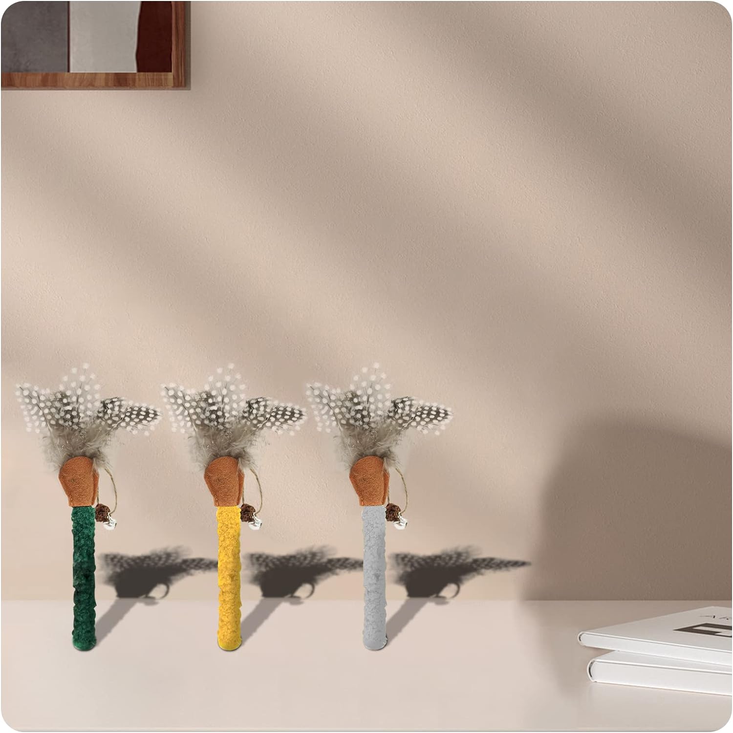 KFX-7205693 Natural Cat Chew Sticks with Feather for Teeth Cleaning and Stress Relief, 3-Color Set