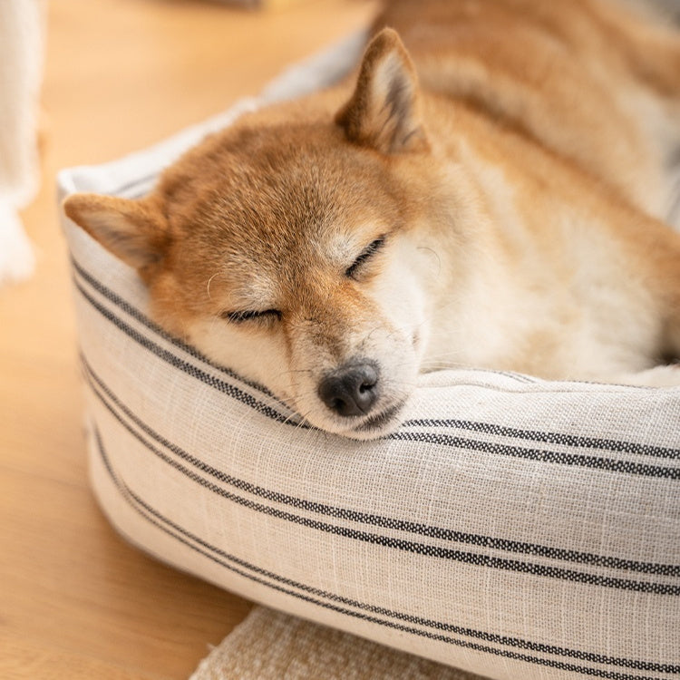 KFX-7235261 Cotton and Linen Universal Pet Mat for All Seasons - Non-Removable and Washable, Classic Red, Size M/L
