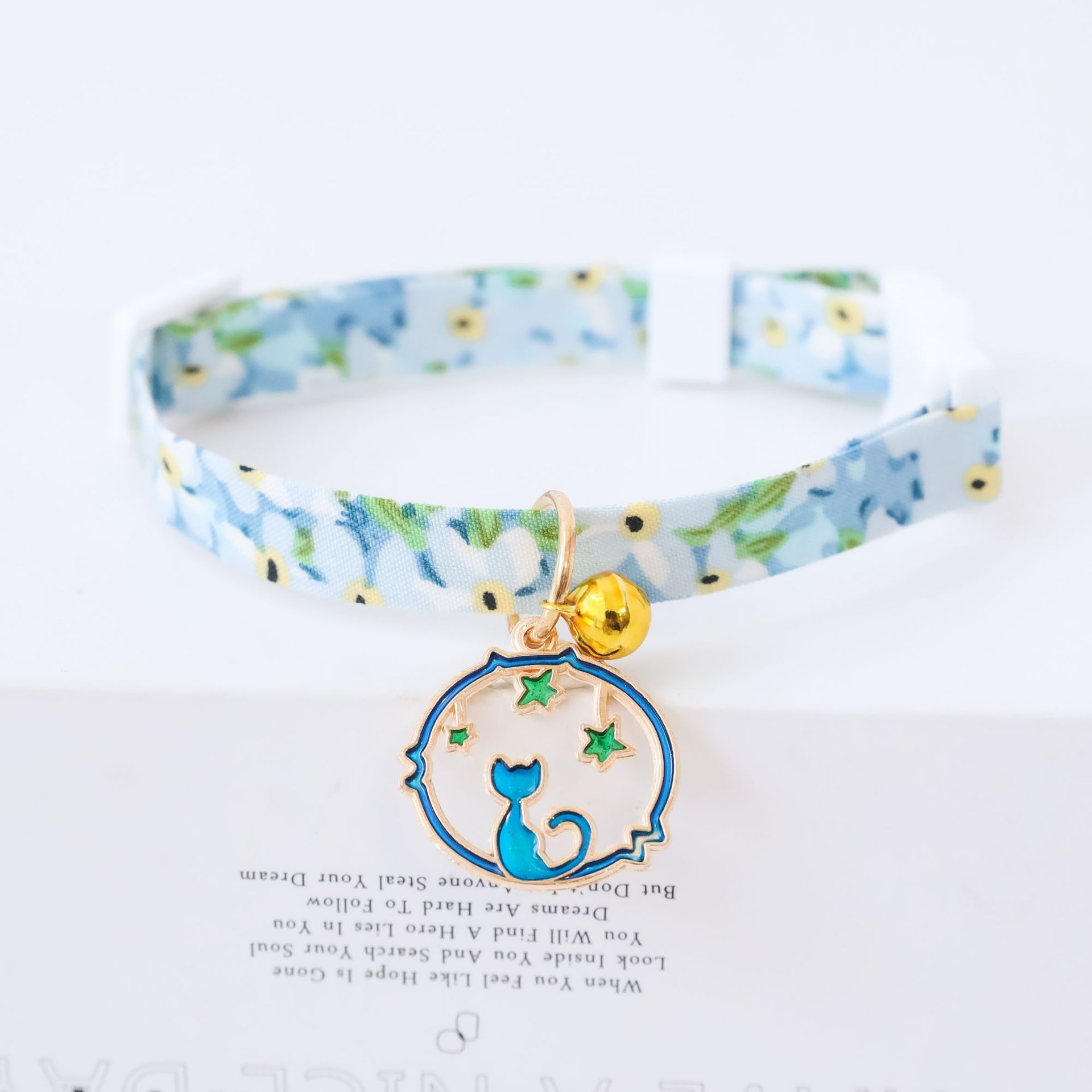 KFX-7238973 Colorful Polyester Pet Collar with Safety Buckle and Bell for Cats and Dogs