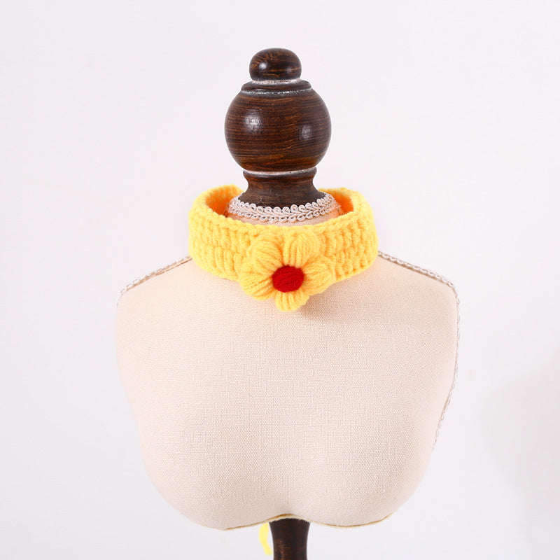 KFX-7304509 Hand Knitted Wool Cherry Flower Bow Adjustable Pet Collar for Cats and Dogs