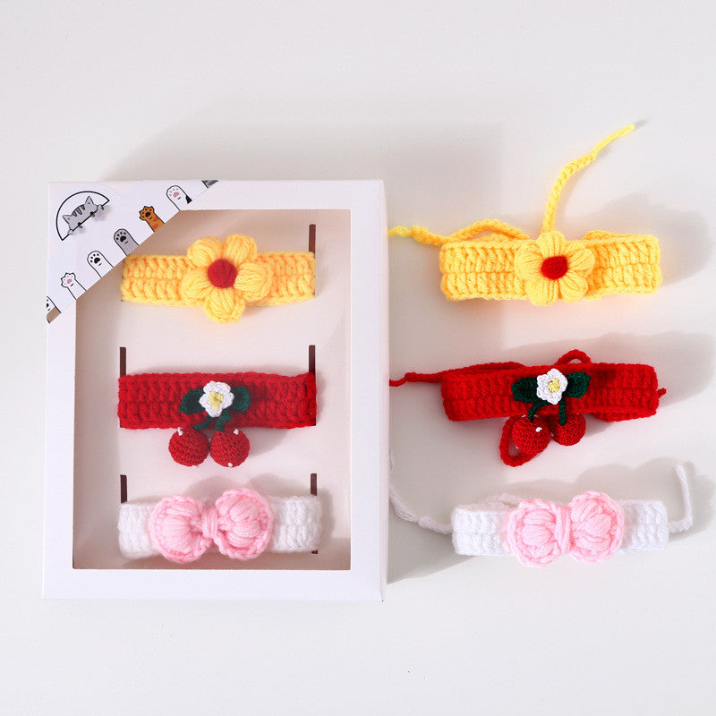 KFX-7304509 Hand Knitted Wool Cherry Flower Bow Adjustable Pet Collar for Cats and Dogs