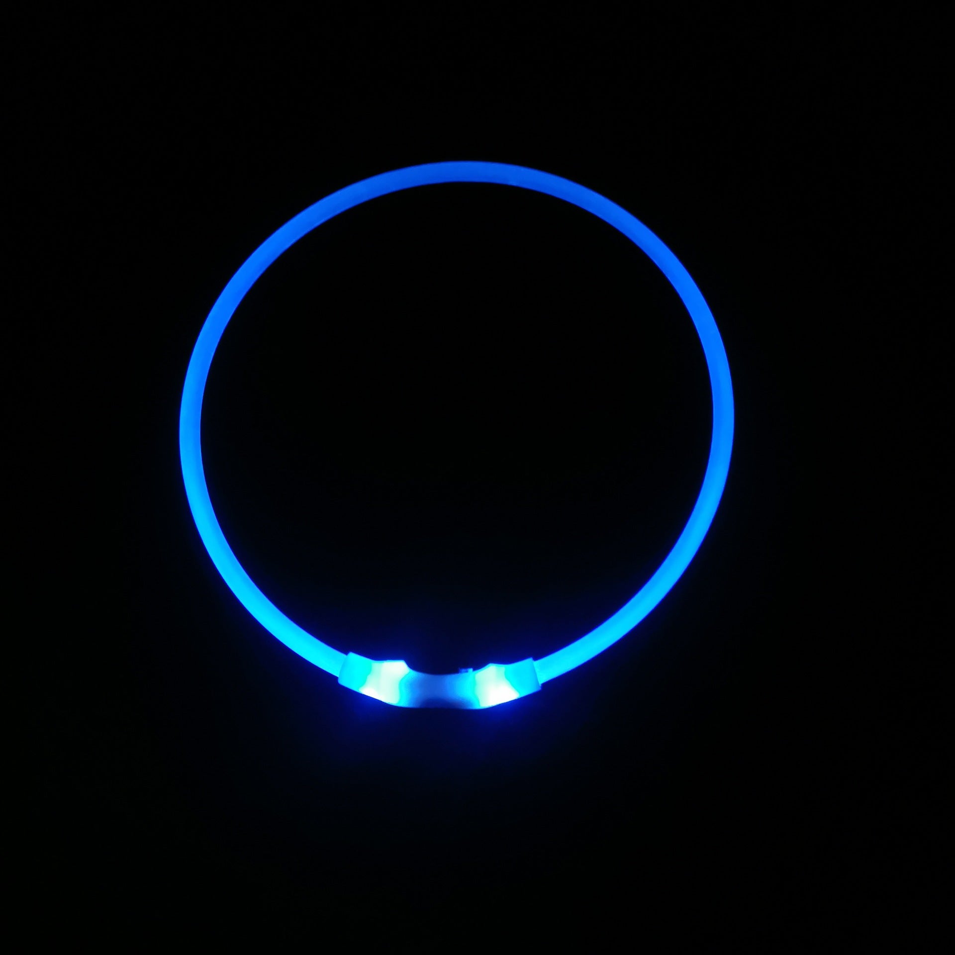 KFX-7325757 Luminous USB Rechargeable Dog Collar – Bright & Durable for All Seasons