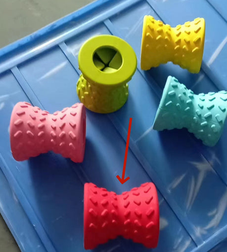 KFX-7363133 Interactive Food Puzzle Toy for Dogs - Durable Chew Toy in Multiple Colors