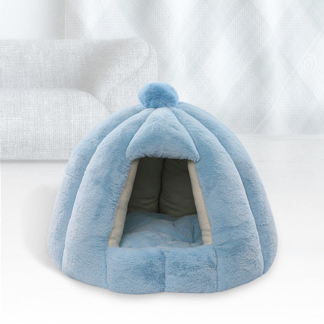 KFX-7443389 Cozy Plush Cat and Dog House with Washable Pumpkin Bag Design