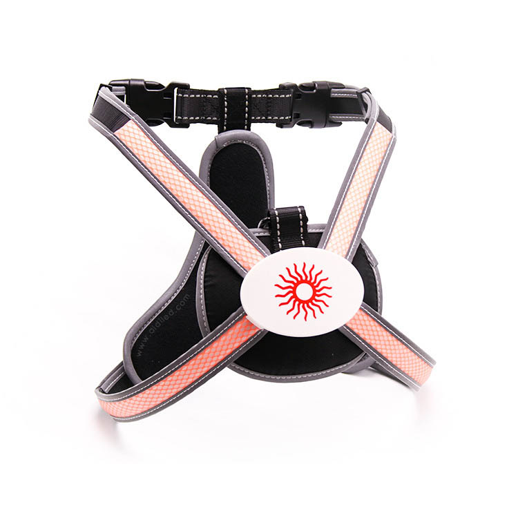 KFX-7448381 Retractable LED Dog Chest Strap with Scalable Design and Adjustable RGB Lights