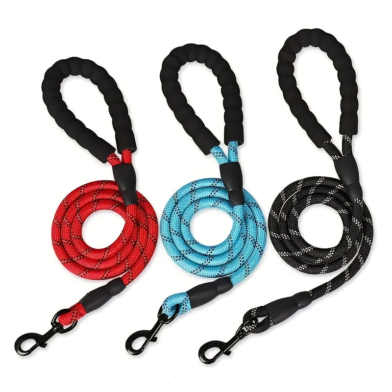 KFX-7458109 Dogs Leash with Padded Handle and Reflective Stitching for Comfortable Jogging and Training