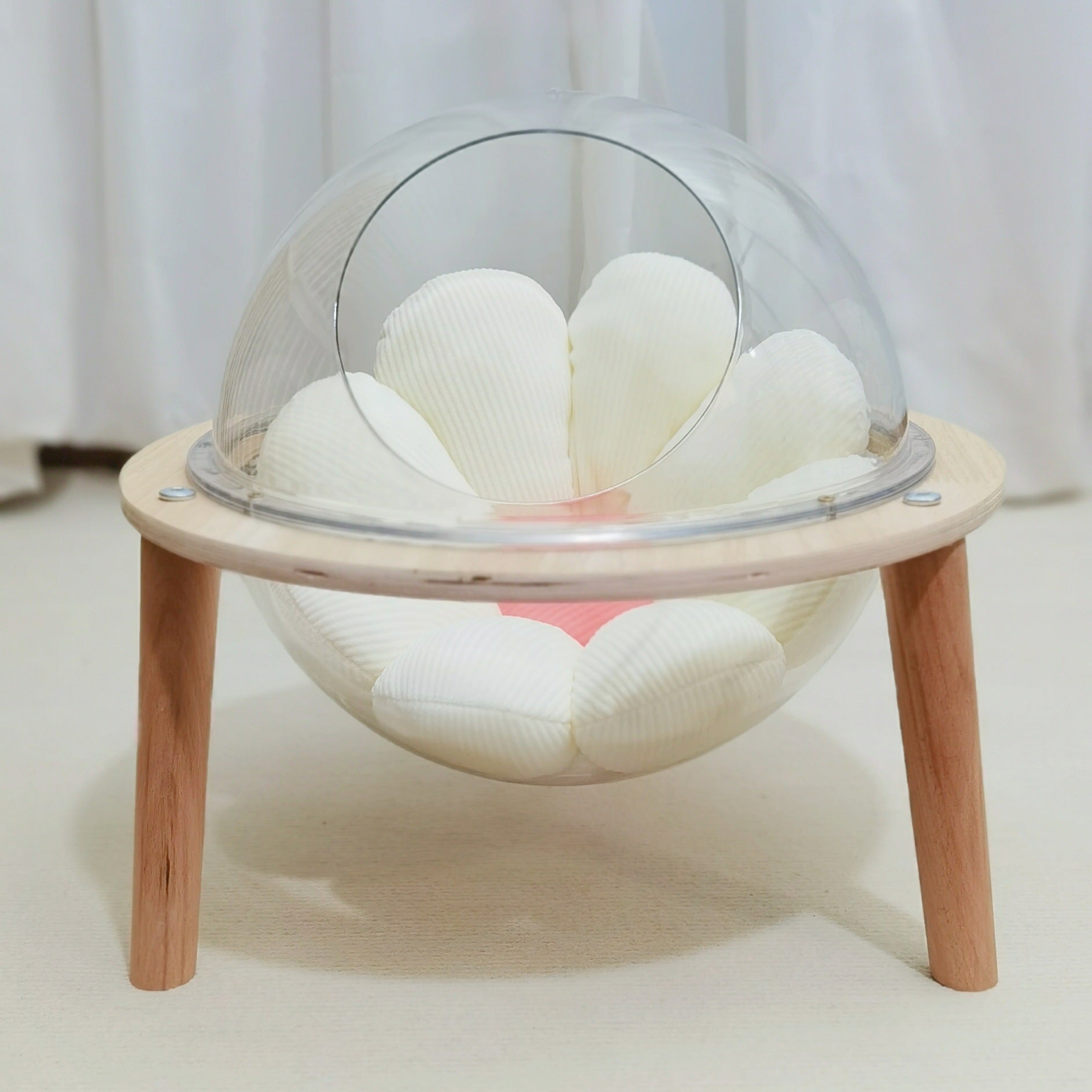 KFX-7503165 Transparent Space Capsule Cat Nest Sphere - Cozy Plastic Bed for Cats with 30cm Diameter