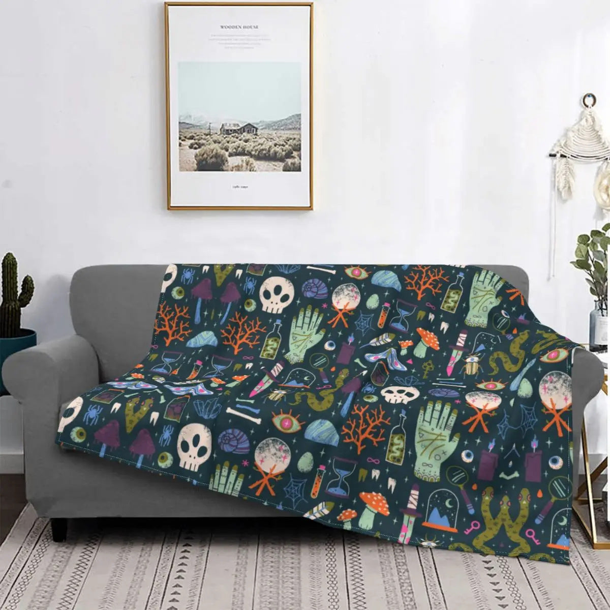 KFX-7505725 Gothic Geometric Pattern Flannel Blanket for All Seasons, Multiple Sizes Available