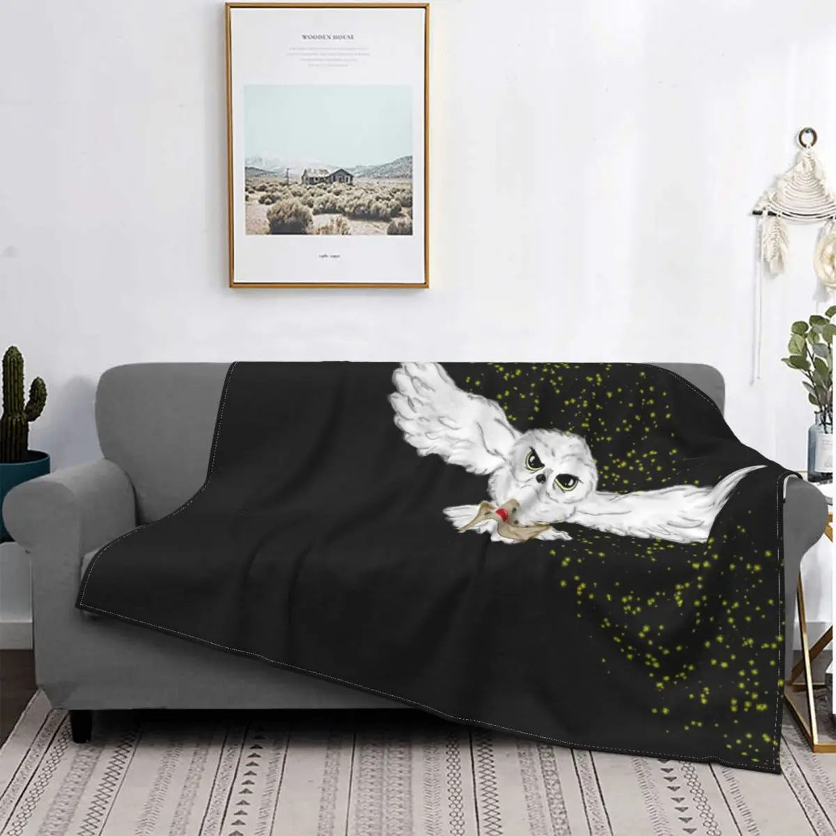 KFX-7505725 Gothic Geometric Pattern Flannel Blanket for All Seasons, Multiple Sizes Available
