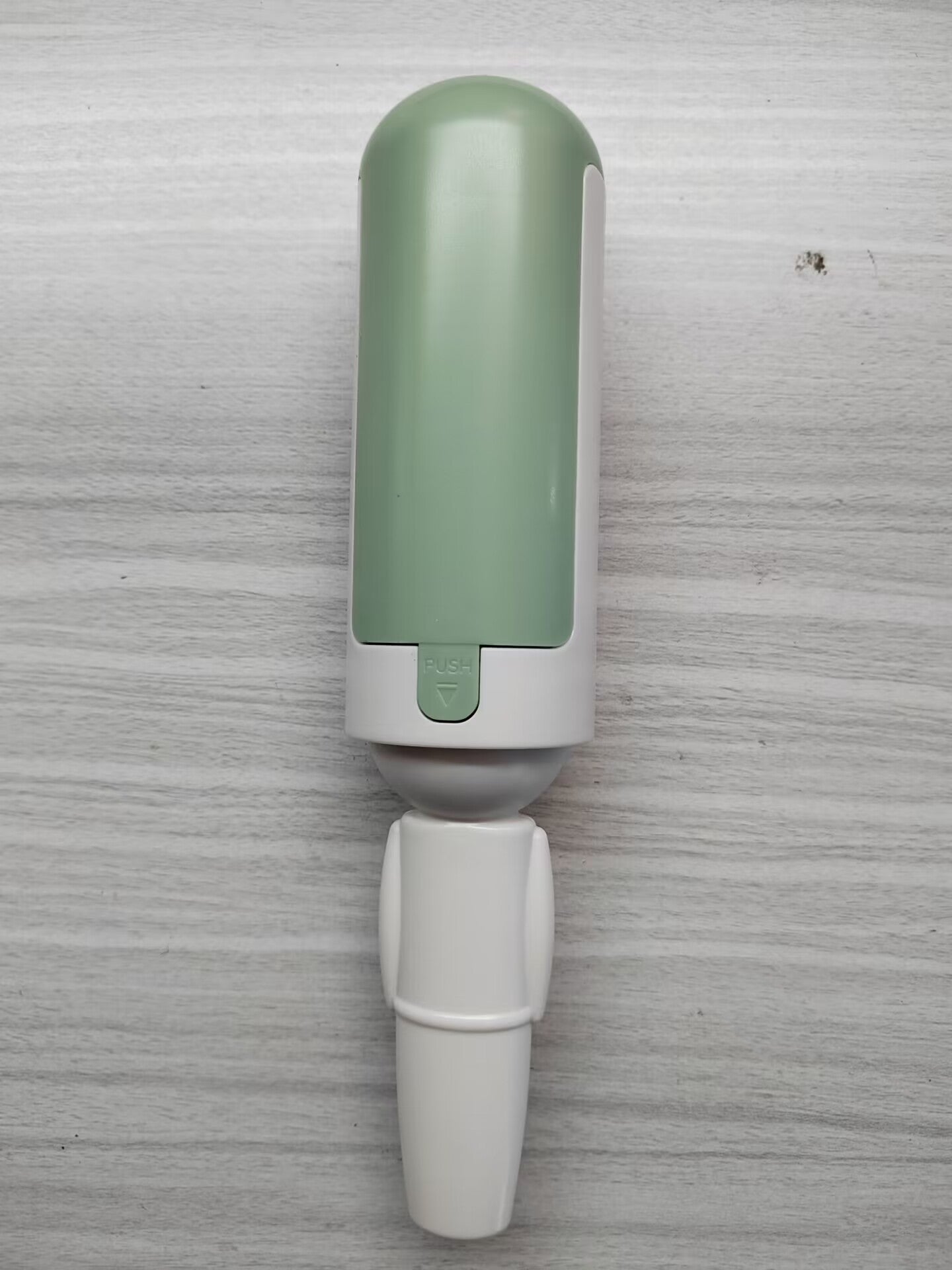 KFX-7516221 Pet Hair Remover Tool - Lightweight Plastic Lint Cleaner in Multiple Colors