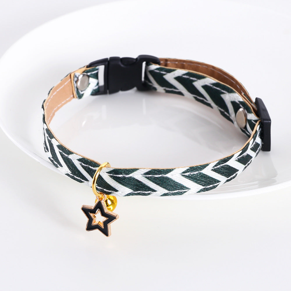 KFX-7522365 Adjustable Striped Geometry Pet Collar in Red and Green - Fits 17-32cm