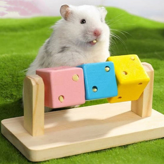 KFX-7536701 Wooden Rubik's Cube Hamster Toy for Small Pets - Ideal for Hamsters and Birds