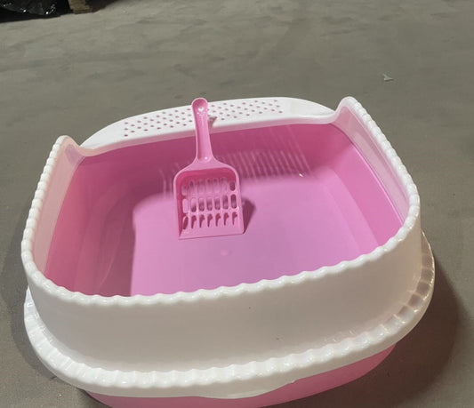KFX-7543101 Compact Cat Litter Box for Easy Cleanup and Space-Saving Design