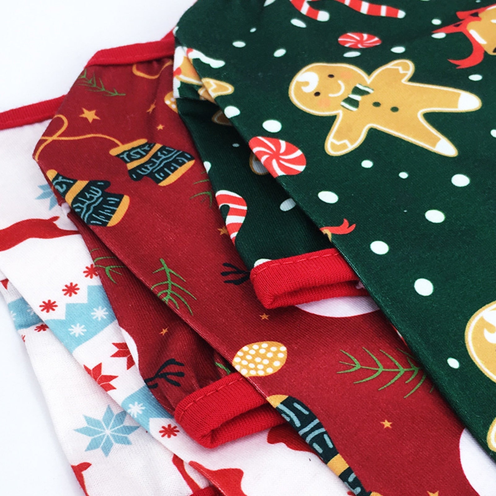 KFX-7551549 Cozy Cotton Dog Clothes for the Christmas Season