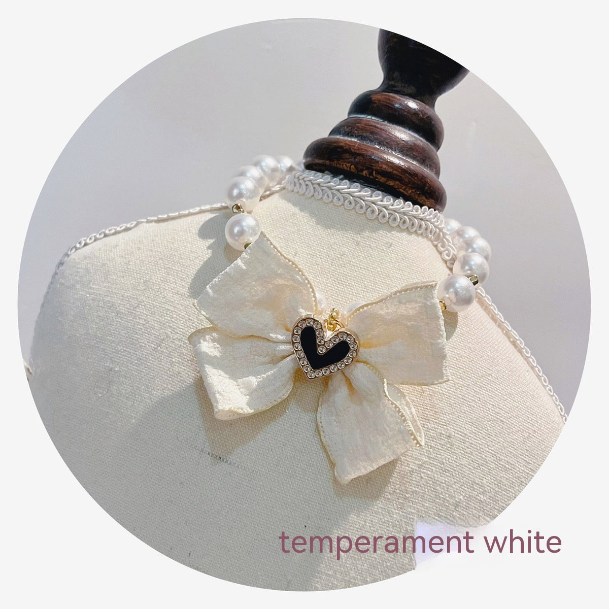 KFX-7555133 Elegant Pearl Collar with Bow for Pets - Available in White and Milk Blue, Various Sizes