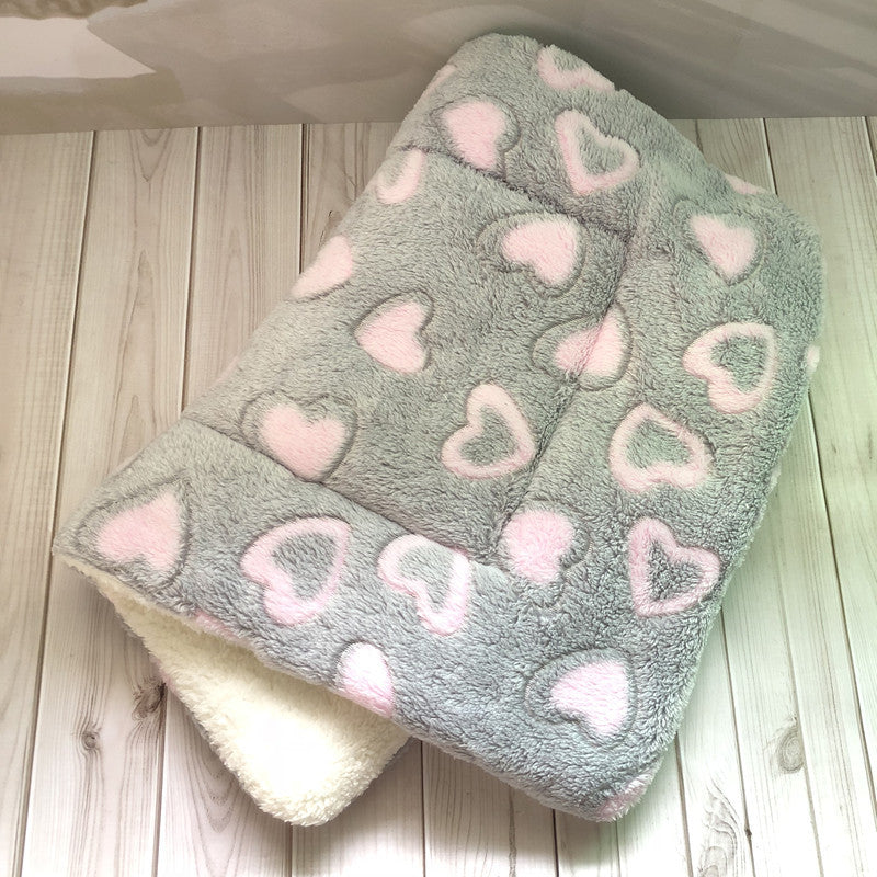 KFX-7604029 Soft Flannel Pet Blanket for Dogs and Cats – Thick, Cozy, All-Season Plush with Non-Slip Design in Various Colors and Sizes