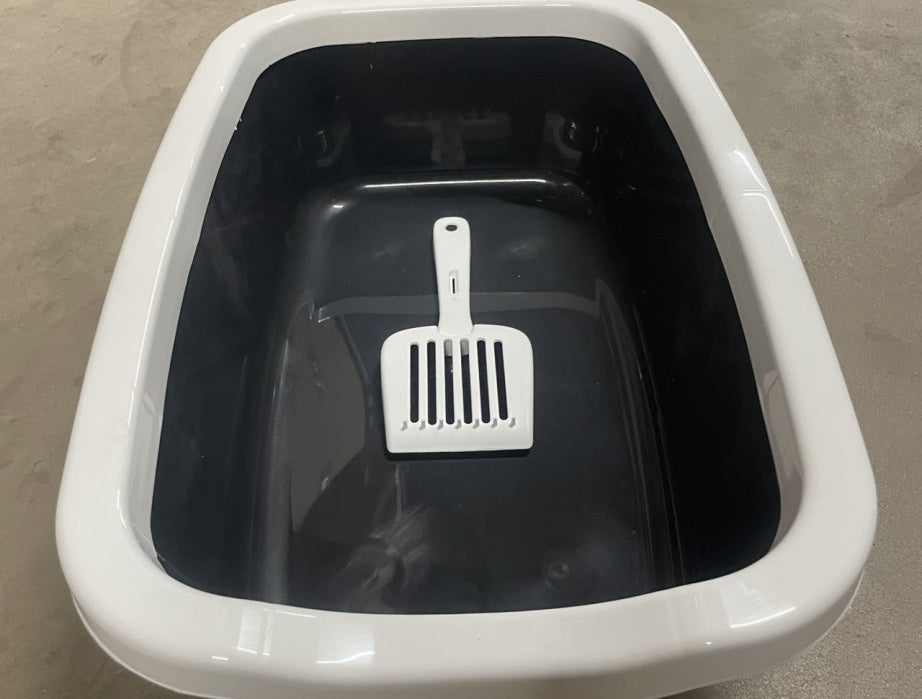 KFX-7608637 Cat Litter Box with Built-In Shovel for Easy Cleaning