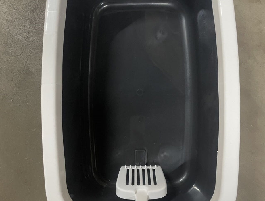 KFX-7608637 Cat Litter Box with Built-In Shovel for Easy Cleaning