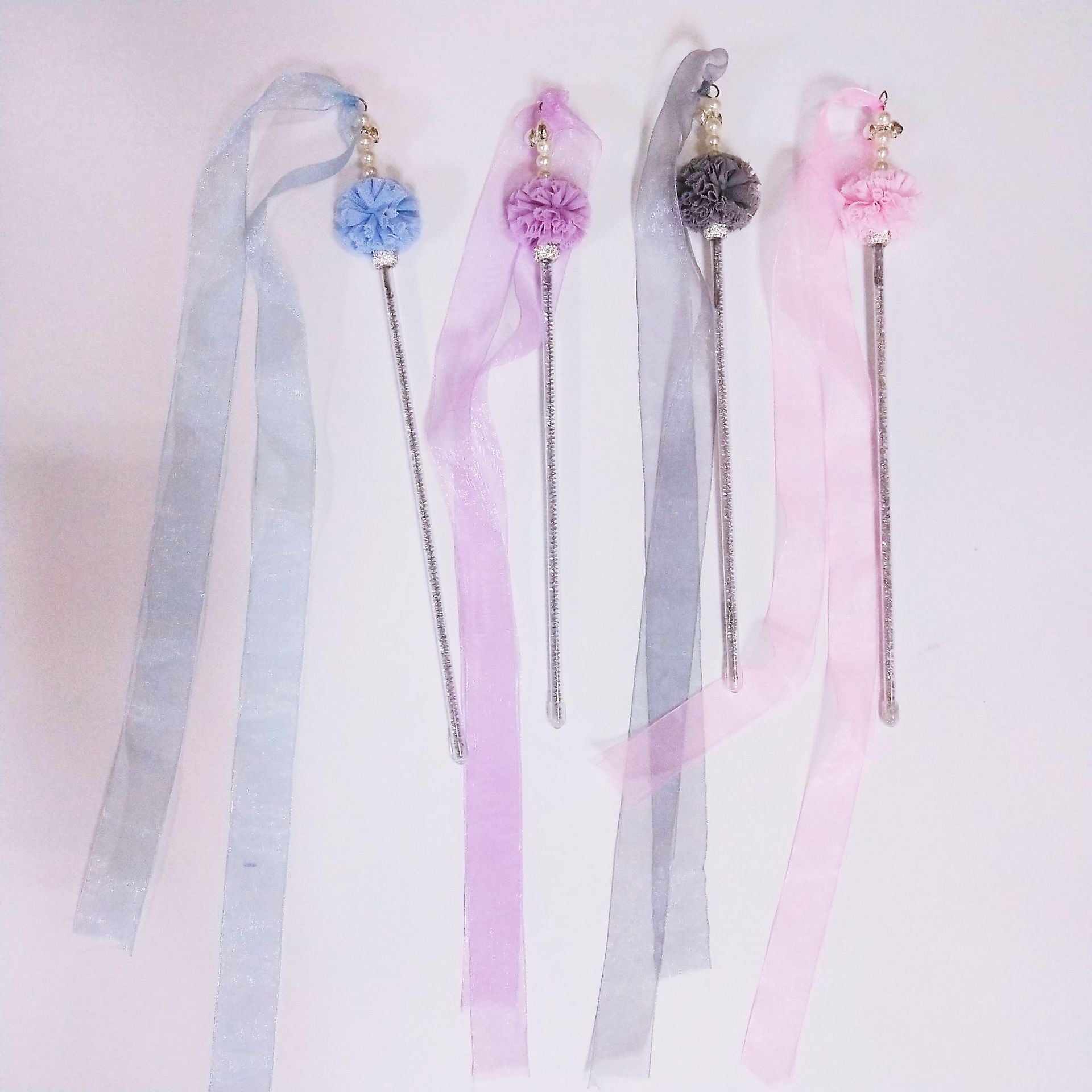 KFX-7690813 Elegant Purple and Peach Flannel Cat Wand T oy with 100cm Yarn Belt