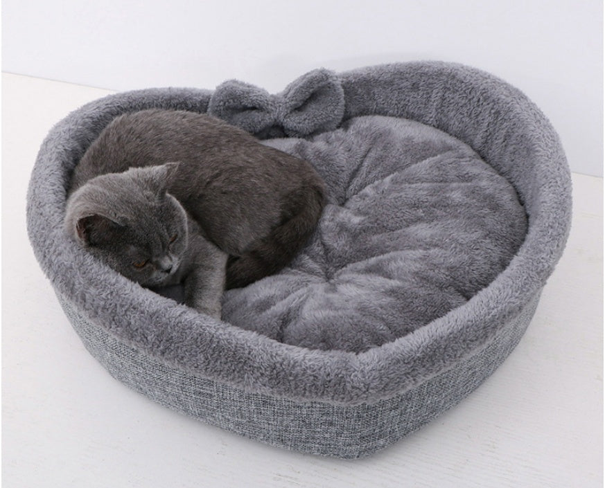 KFX-7694013 Cozy Heart-Shaped Pet Bed for Cats and Dogs - Soft Warm Cushion Nest for Puppies and Kittens