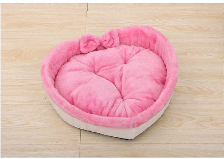 KFX-7694013 Cozy Heart-Shaped Pet Bed for Cats and Dogs - Soft Warm Cushion Nest for Puppies and Kittens