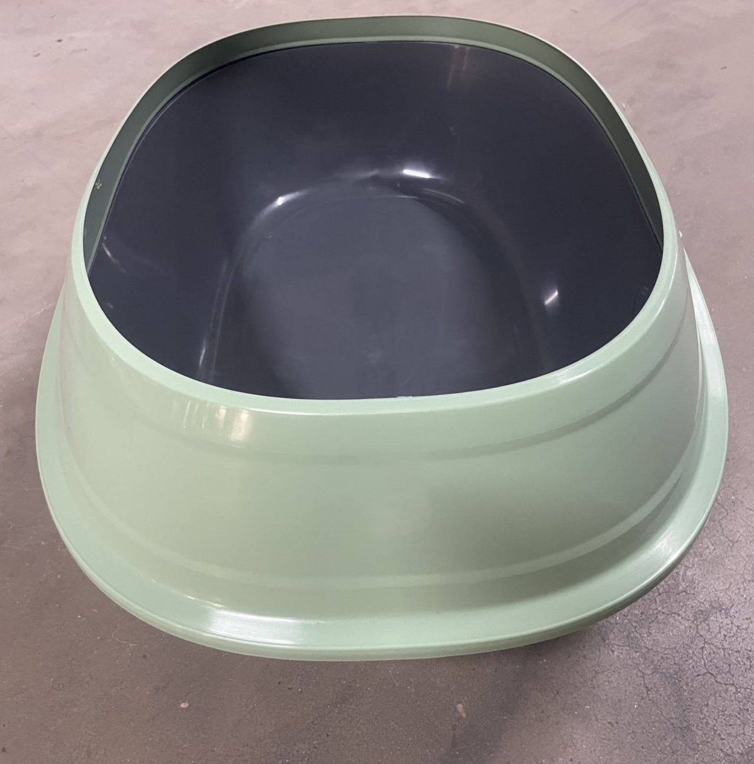 KFX-7706941 Efficient Cat Toilet for Easy Cleanup and Odor Control