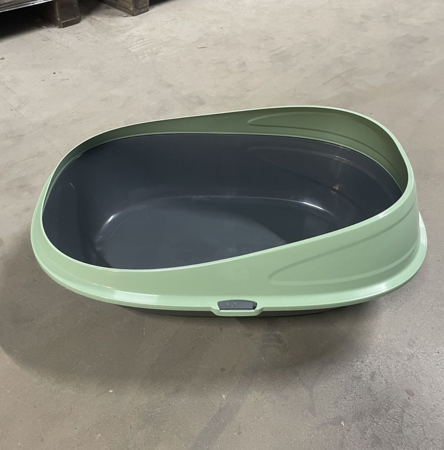 KFX-7706941 Efficient Cat Toilet for Easy Cleanup and Odor Control