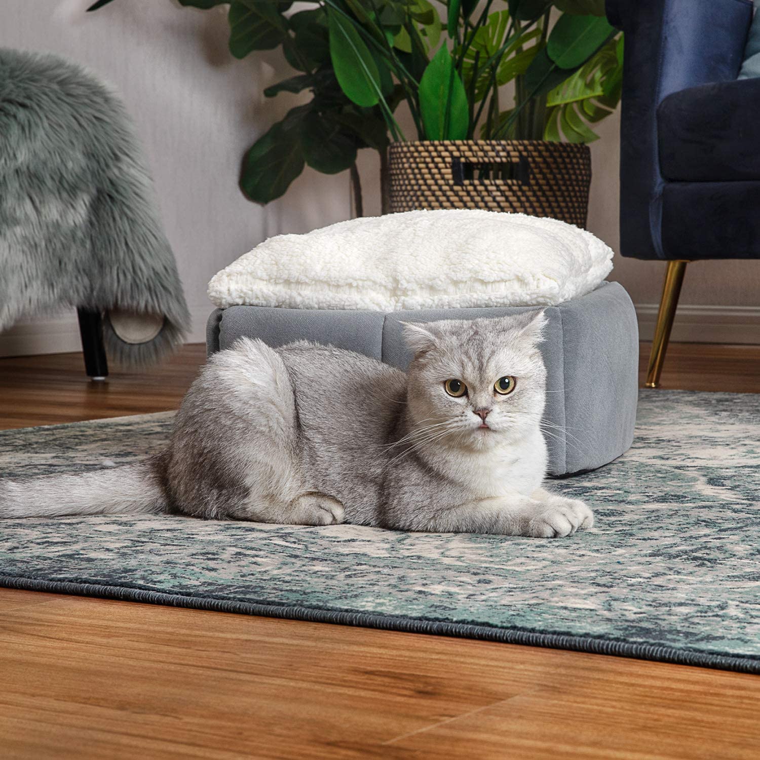 KFX-7721021 Warm Velvet Pet Kennel for Cats and Dogs - Comfortable, Breathable, and Moisture-Proof