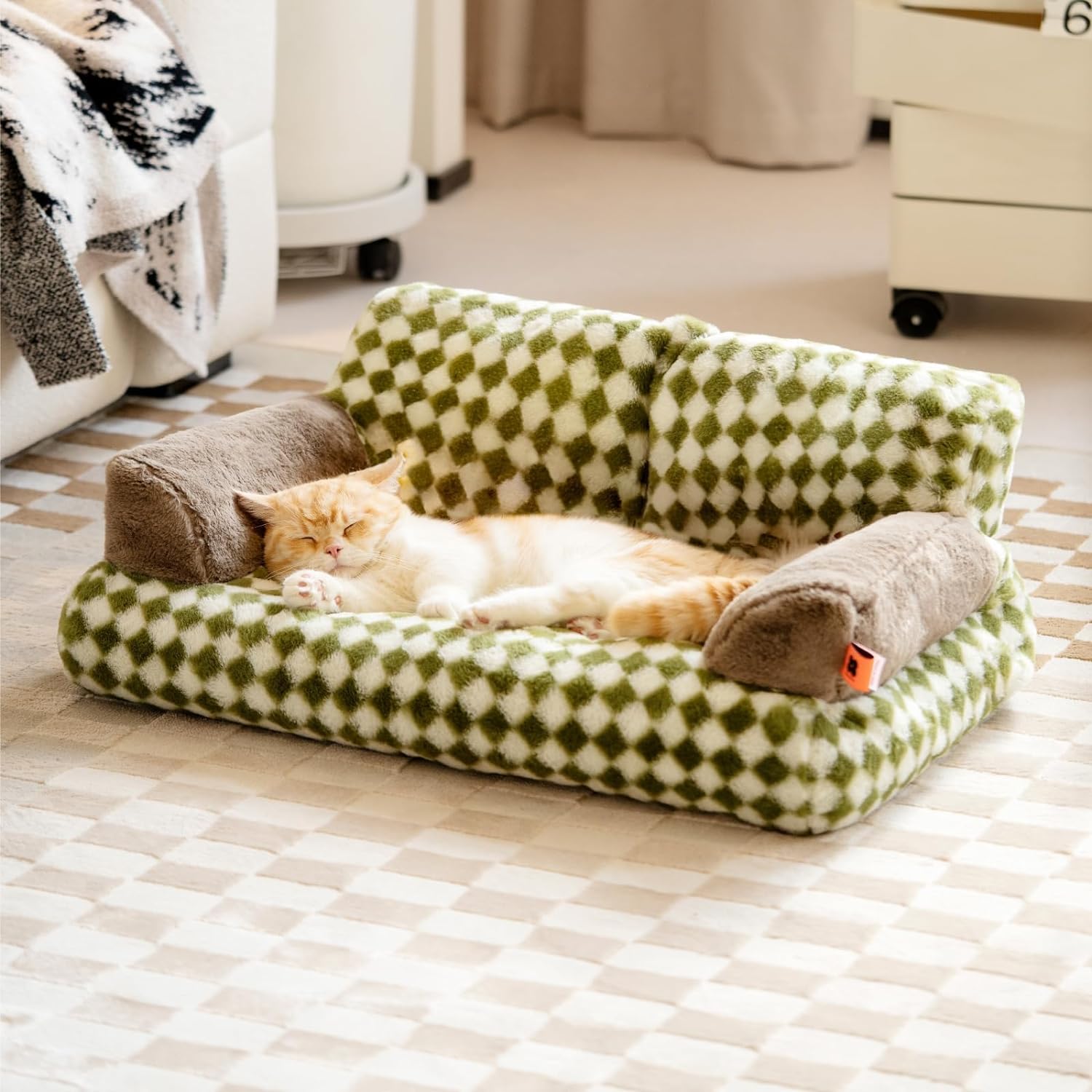KFX-7747261 Washable Non-Slip Couch Bed for Cats and Small Dogs