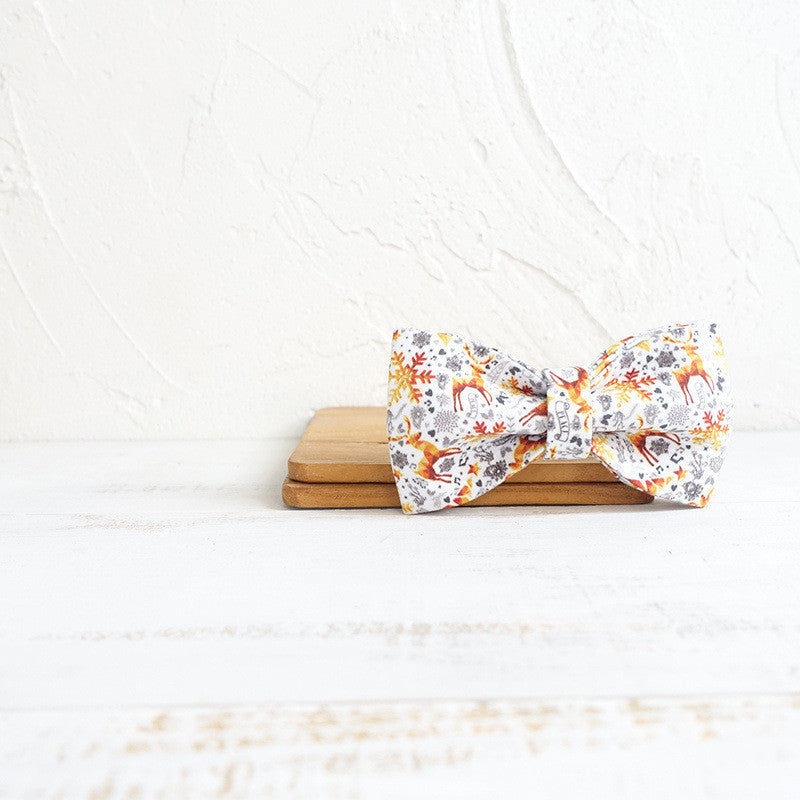 KFX-7763517 Golden Christmas Pet Bow - Polyester Bowknot for Dogs and Cats (XS to XL)
