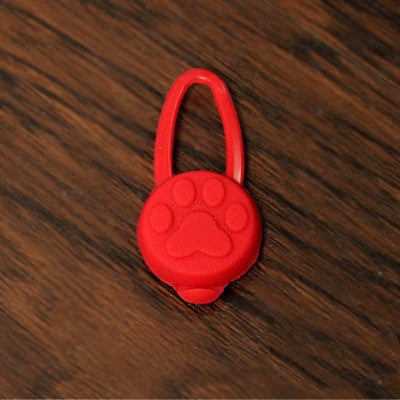 KFX-7797309 Silicone Luminous Pendant for Pets - Night Safety Light for Dogs and Cats