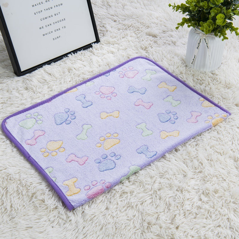 KFX-7828669 Cozy Flannel Pet Blanket for Dogs and Cats in Various Colors and Sizes