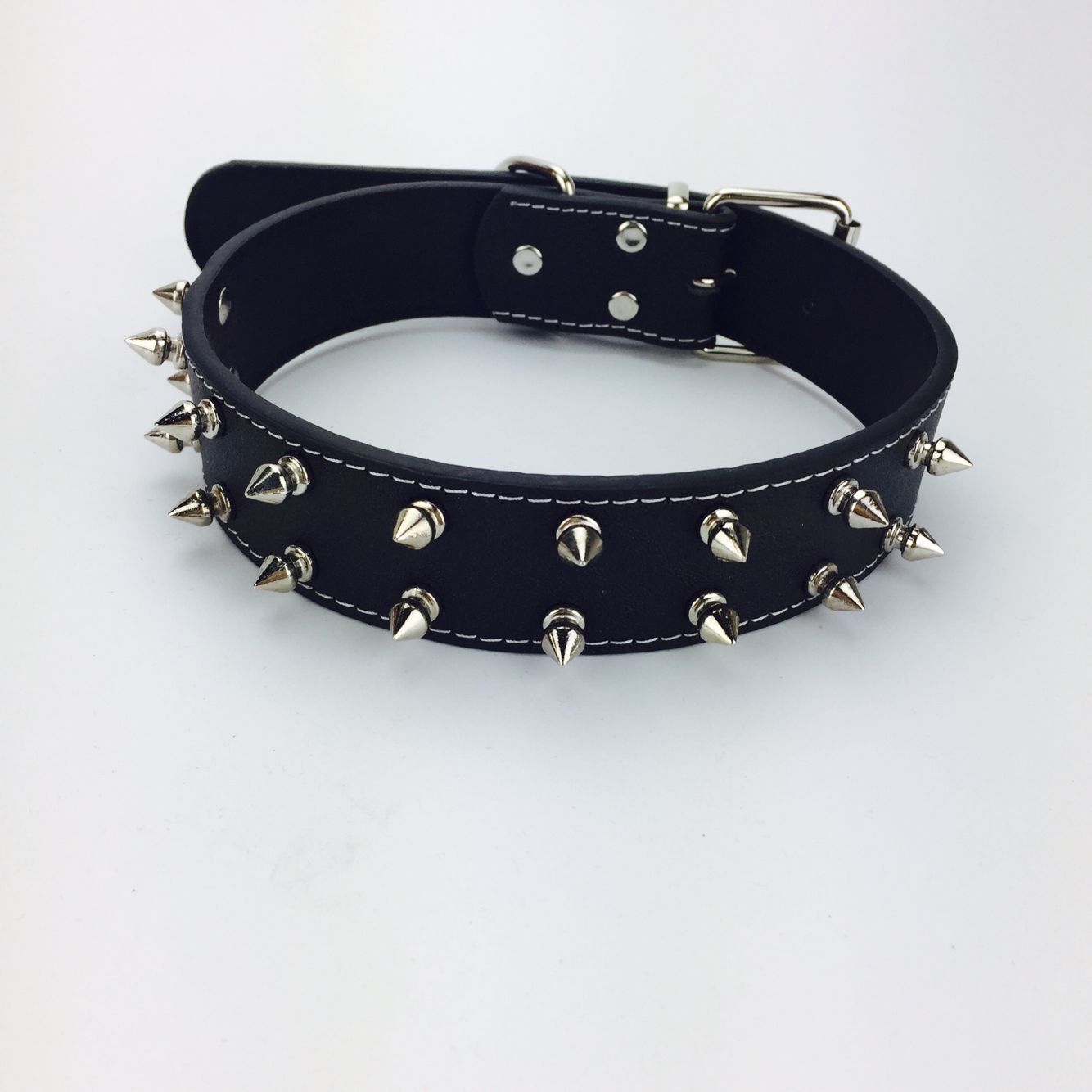 KFX-7834557 Solid Color Rivet Dog Collar for Stylish Pets - PU Material, Adjustable 43-54cm Neck Size